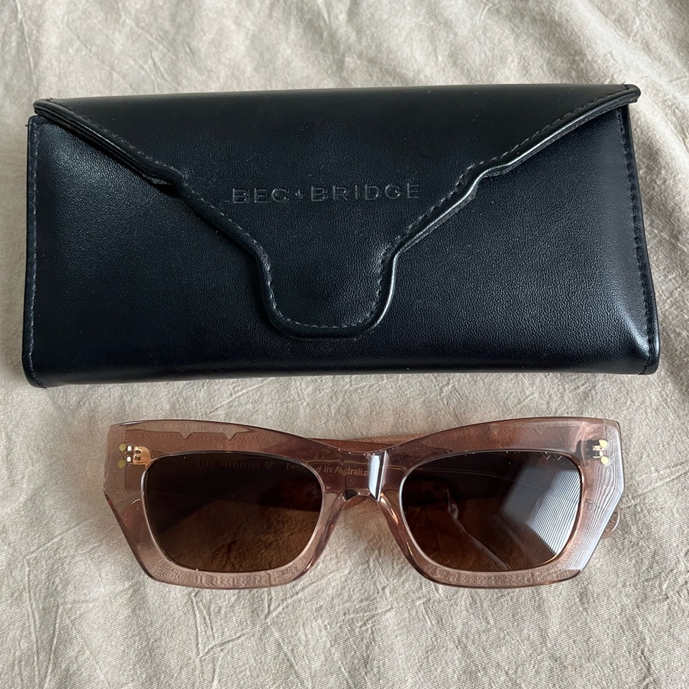 Bec + Bridge x Pared Petite Amour  Pink/Gold translucent sunglasses